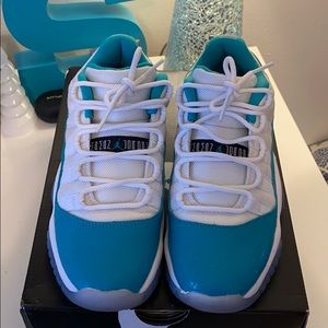 Jordan 11 Retro Low (GS) 
“Turbo Green” 4Y